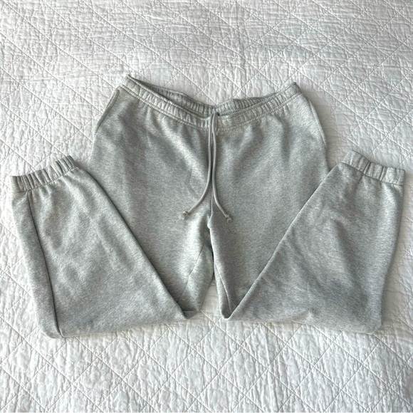 Universal Thread Pants - NWOT Universal Thread Cozy Gray Sweatpants